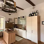 Tirala Apartment *